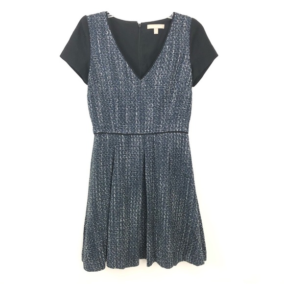 Banana Republic Size 2 Tall Knit Pleated Dress - Picture 2 of 5